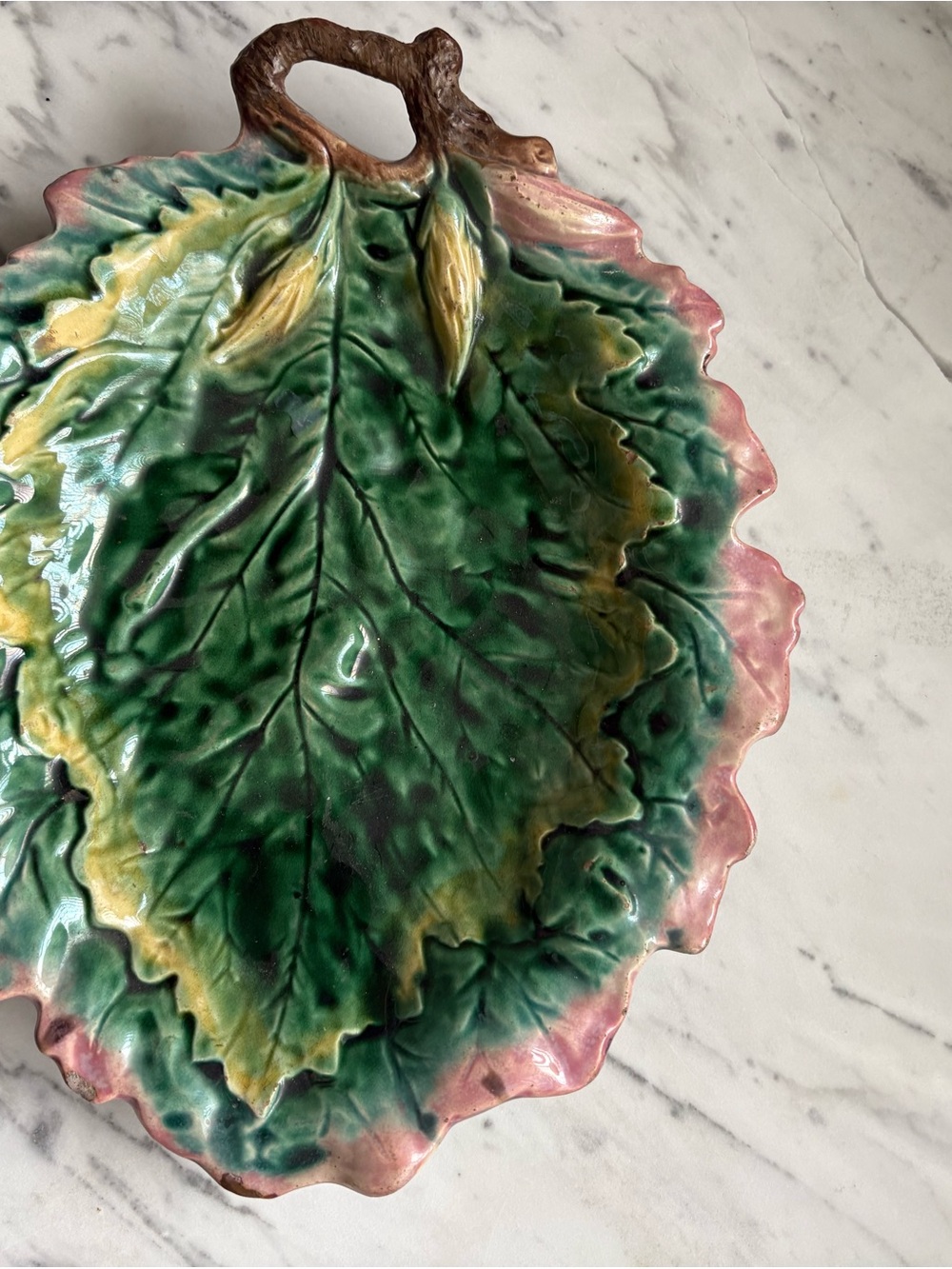 Etruscan Majolica Leaf Shaped Ceramic Serving Platter in Green and Pink